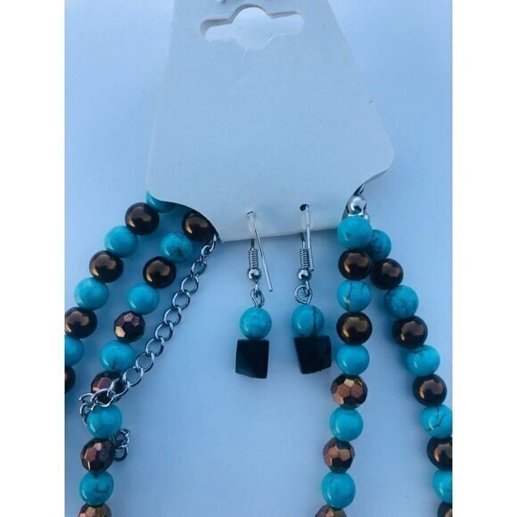 Multicolor Necklace‎ & Earrings. 18 In - Picture 6 of 8